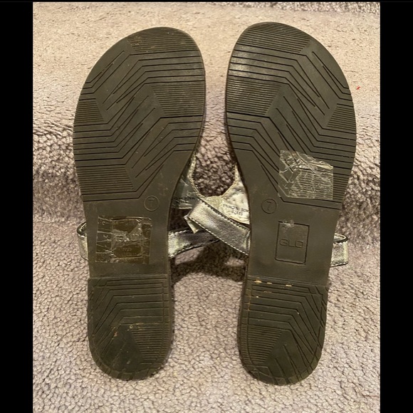 Vintage "Glo jeans" Silver Jeweled Flip Flop Sandals - Picture 3 of 3